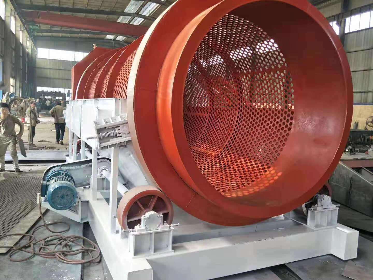 有軸滾筒篩與無(wú)軸滾筒篩用途選型辦法(無(wú)軸滾筒篩制作方法圖紙)